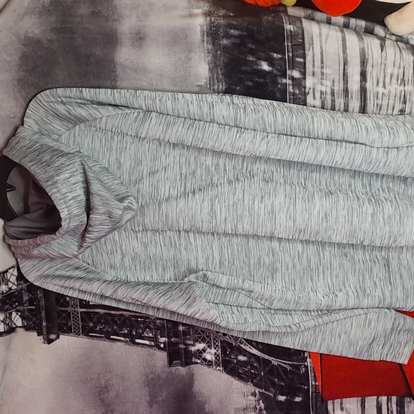 Gray Hiodie - Picture 7 of 8